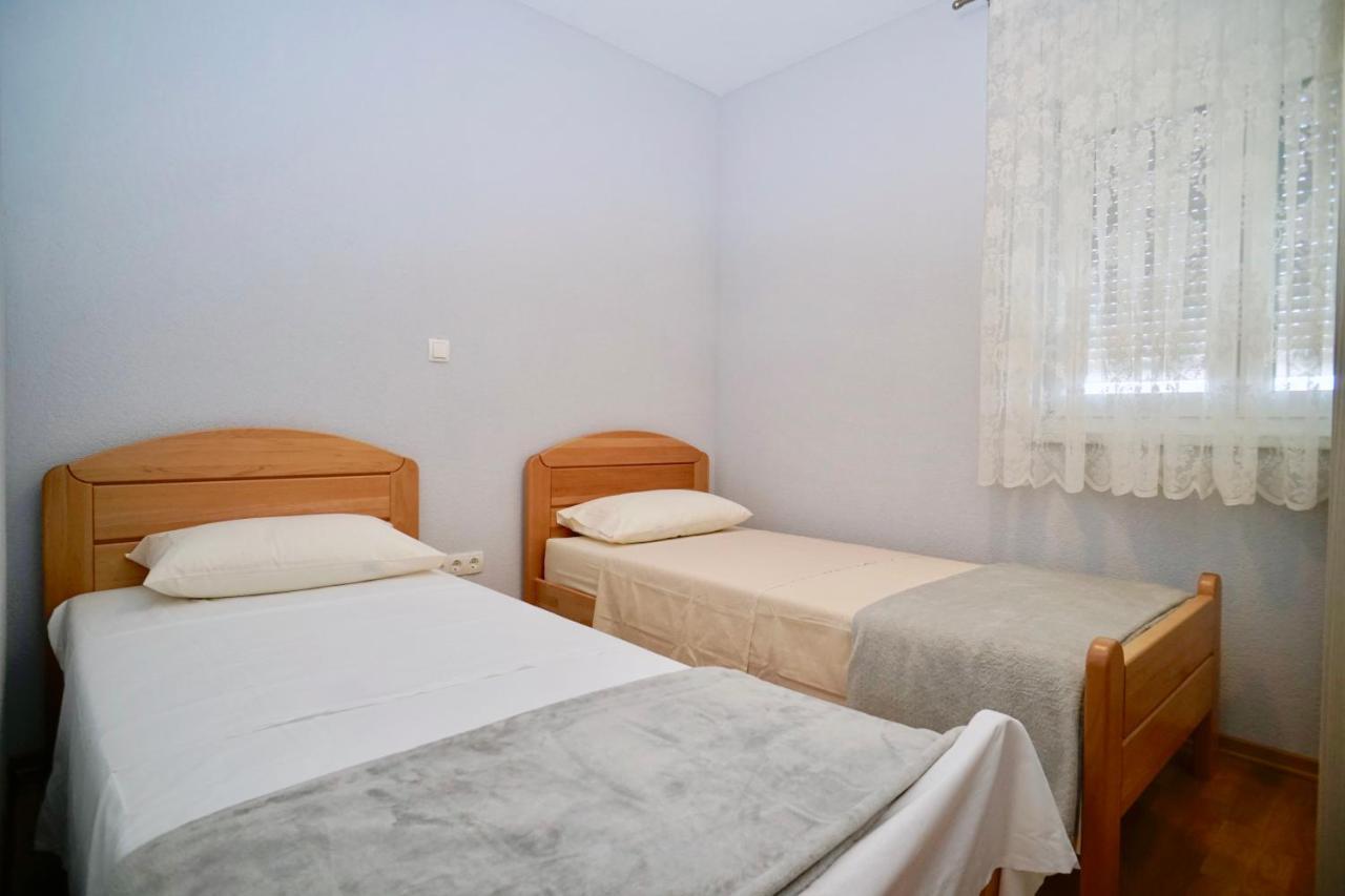 Trogir-Luxury Villa Sapphirus Seget Vranjica Exterior foto